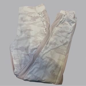 Athleta Brooklyn Lined Camo Joggers